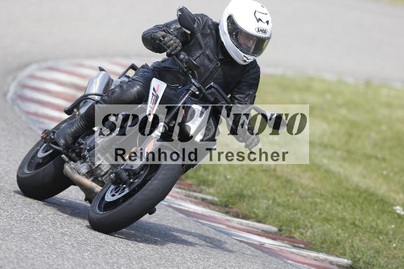 Archiv-2025/09 22.04.2025 Cornu Master School ADR/gruen-vert/9